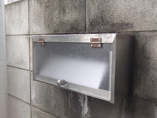 郵便ポストの補修