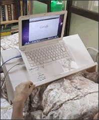 ベッド用ノートパソコンデスク 施工後